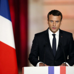 Emmanuel Macron frança entra em quarentena