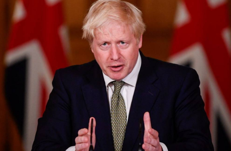 Boris Johnson se auto-isolou após ser exposto ao COVID-19 novamente