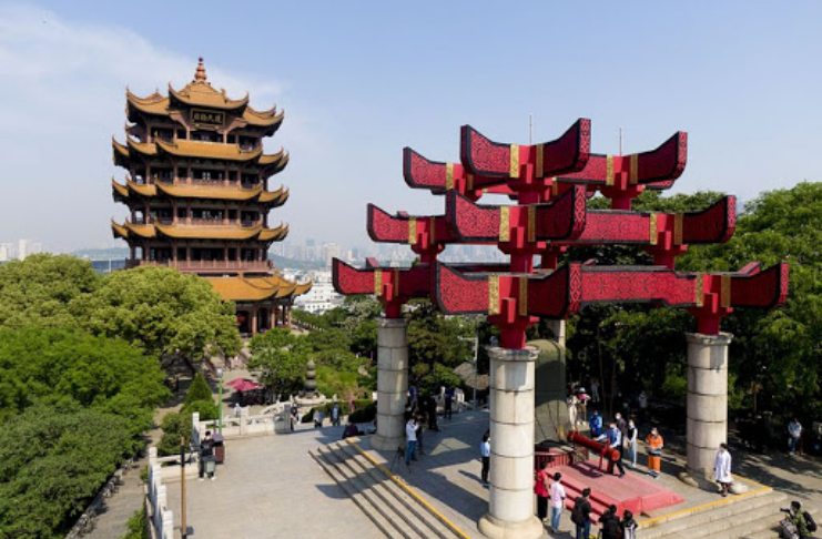 Wuhan, berço da pandemia COVID-19, lança anúncio de turismo