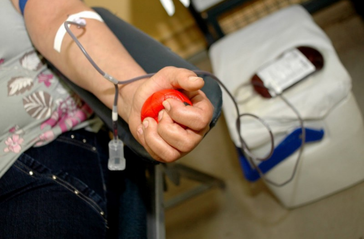 FDA anuncia novo estudo sobre as restrições à doação de sangue para gays e homens bissexuais