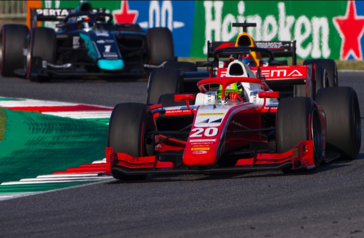 Ferrari: Maya Weug se torna a primeira motorista da equipe da Academia