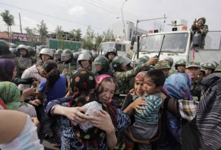 Mulheres detidas em Xinjiang, na China, alegam abuso sexual e tortura